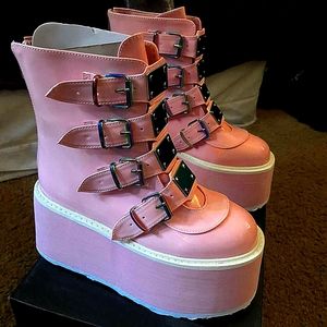 Combat platform rave boots!!!